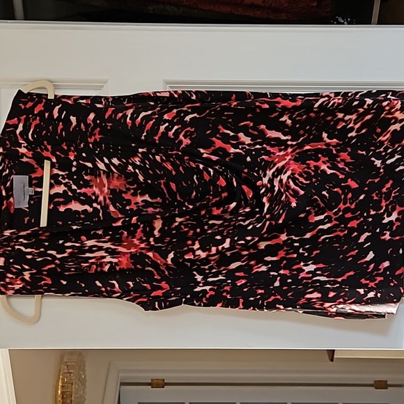 Classiques Entire Red + black SILK sleeveless cowl neck blouse, XL, EUC. - Picture 1 of 14